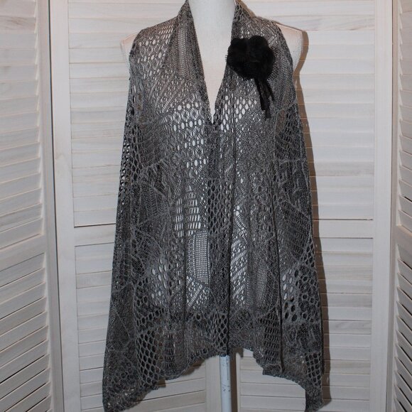 MAGIC Gray Lace Vest Size M - Picture 1 of 8
